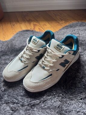New Balance Men’s Cream & Teal Athletic Casual Sneakers